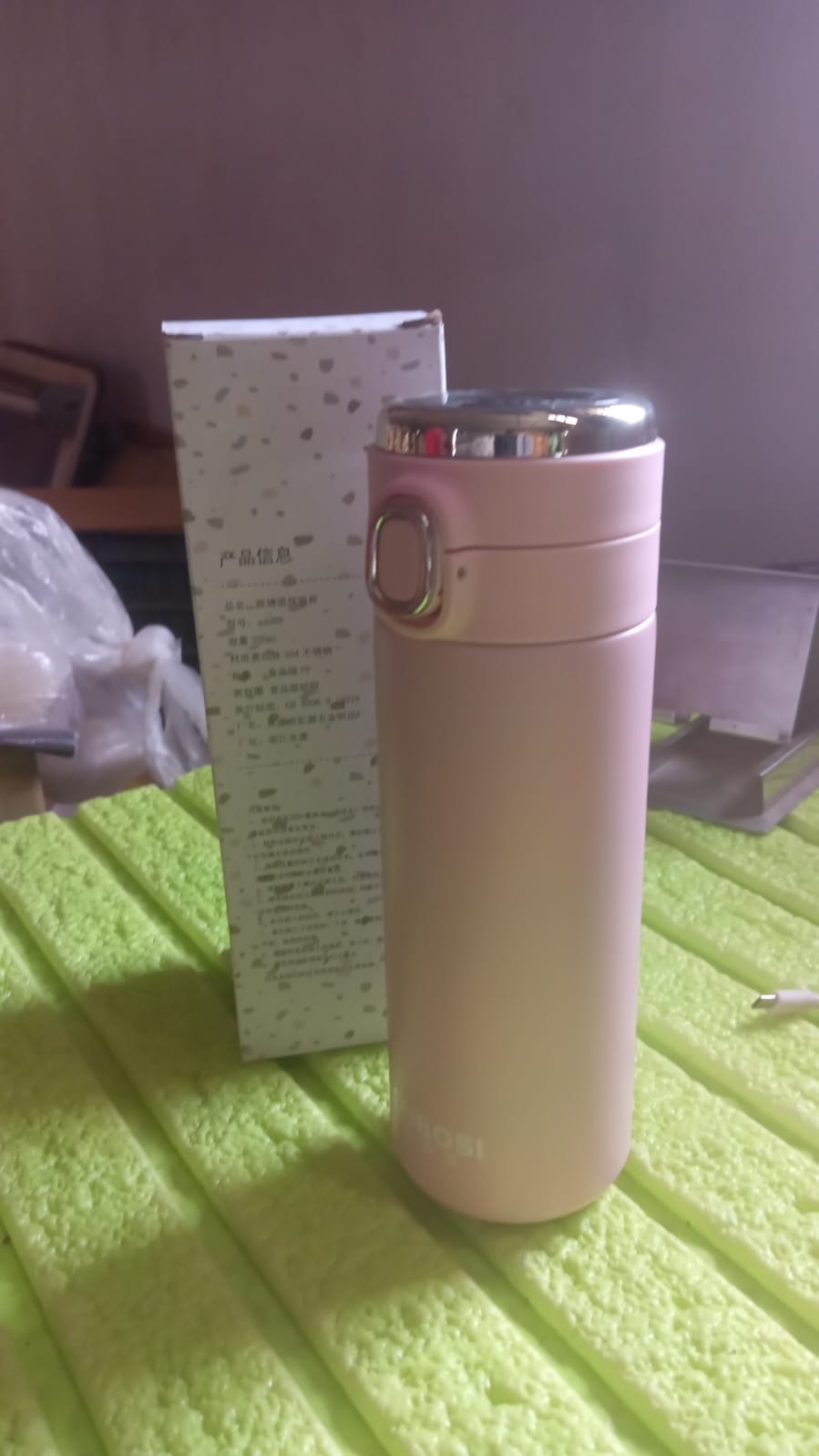 Smart Vacuum Insulated Water Bottle with LED Temperature Display, Cold & Hot | Leak Proof | Office Bottle | Gym | Home | Kitchen | Hiking | Trekking | Travel Bottle (Mix Color & Design) Smart Vacuum Insulated Water Bottle with LED Temperature Display, Cold & Hot | Leak Proof | Office Bottle | Gym | Home | Kitchen | Hiking | Trekking | Travel Bottle (Mix Color & Design)